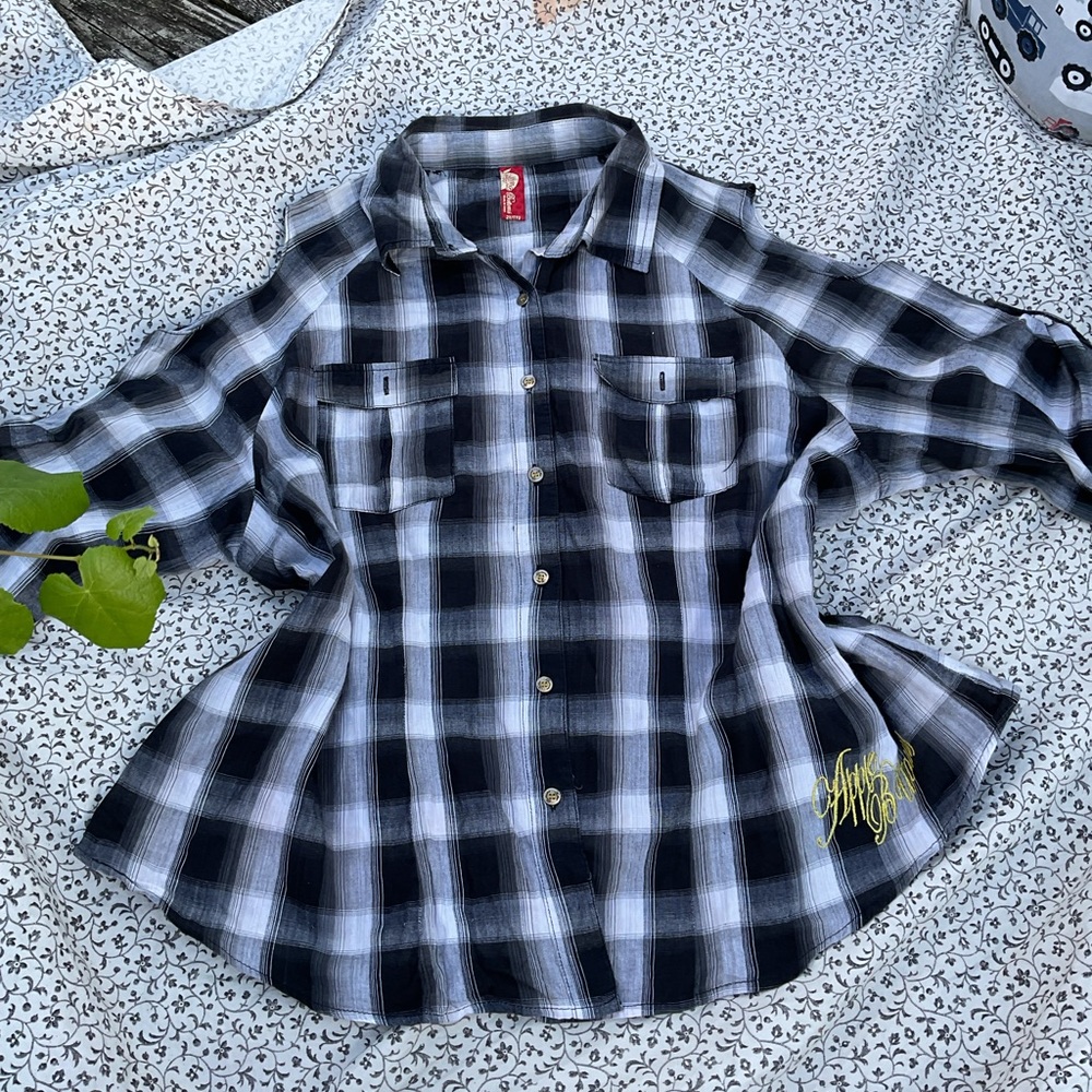 Vintage y2k apple bottoms black and white flannel button up with shoulder cut ou
